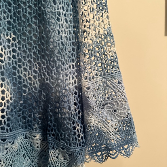 Gorgeous size large women’s top never worn boutique tunic- beautiful detail - Picture 2 of 2